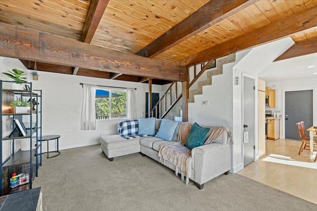 10402 Newtown Rd, Nevada City, CA 95959