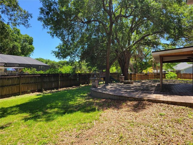 1111 MINA AVENUE NE, Palm Bay, FL 32907