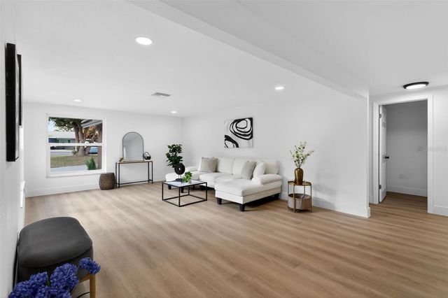 7232 JASMIN DRIVE, New Port Richey, FL 34652