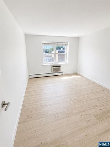 20 Jefferson Street B2, Hackensack, NJ 07601