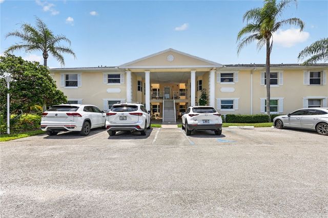 203 Grove Isle Circle 203, Vero Beach, FL 32962