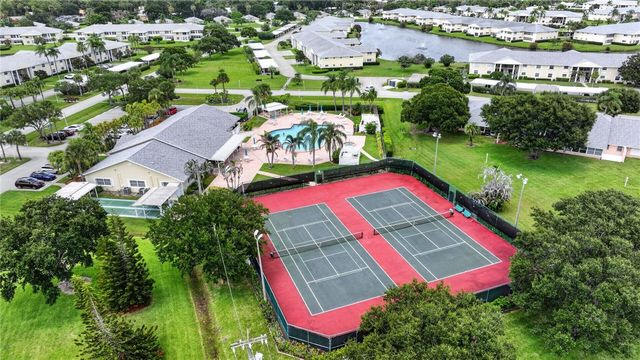 203 Grove Isle Circle 203, Vero Beach, FL 32962