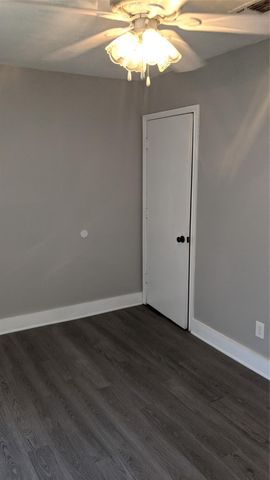 204 3rd ST, San Marcos, TX 78666