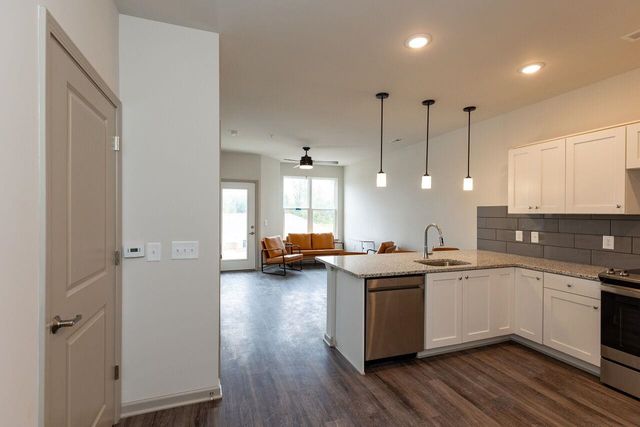 2204 Gathering Square Court, Fuquay Varina, NC 27526