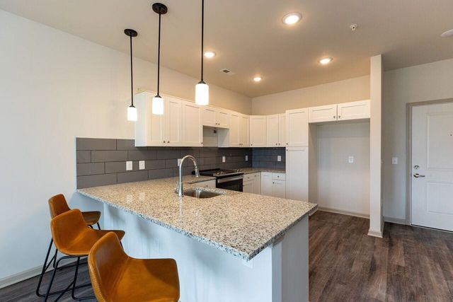 2204 Gathering Square Court, Fuquay Varina, NC 27526