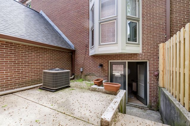 592 E Vermont Street, Indianapolis, IN 46202