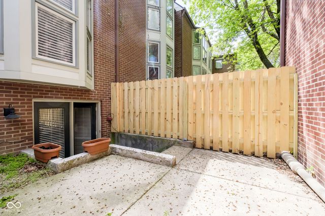 592 E Vermont Street, Indianapolis, IN 46202