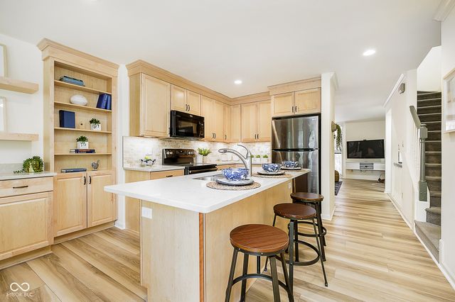 592 E Vermont Street, Indianapolis, IN 46202