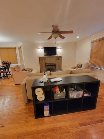 9 Elmore St 1, Boston, MA 02119