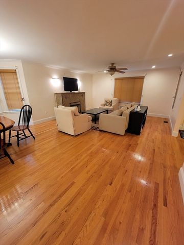 9 Elmore St 1, Boston, MA 02119
