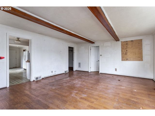 805 Se 197TH Ave, Portland, OR 97233