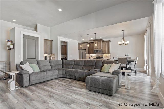 4120 SAGE RD, Cheyenne, WY 82001