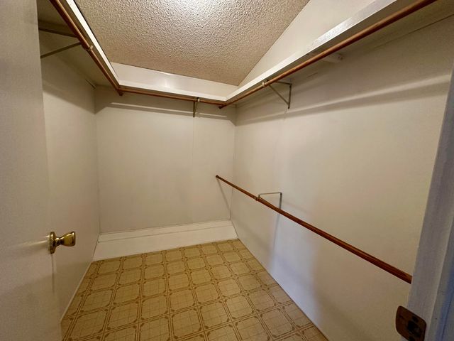 2300 W Morton Avenue 163, Porterville, CA 93257