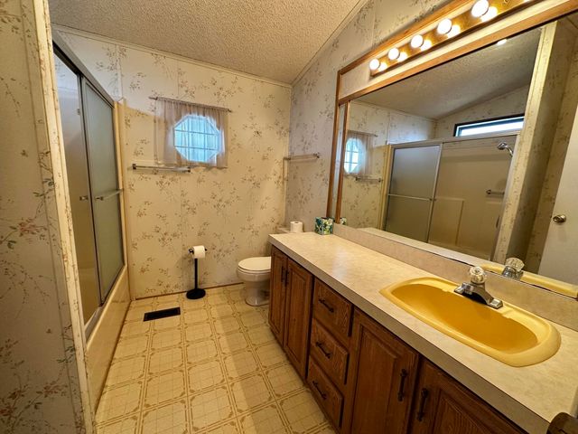 2300 W Morton Avenue 163, Porterville, CA 93257