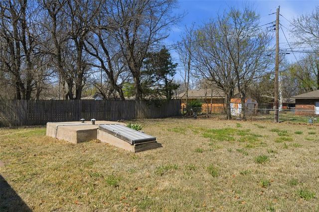 1203 Barbour Street, Norman, OK 73069