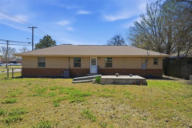 1203 Barbour Street, Norman, OK 73069