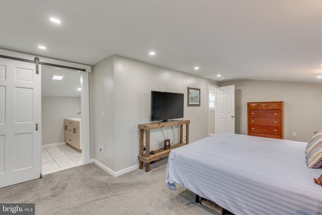 328 BRYANT AVE, Oaklyn, NJ 08107