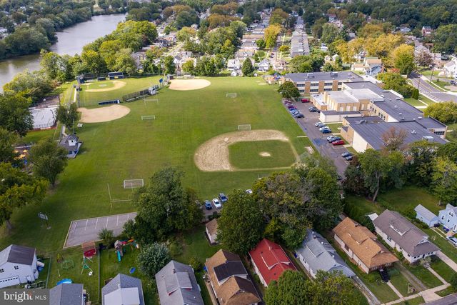 328 BRYANT AVE, Oaklyn, NJ 08107
