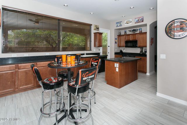 6903 E PORTIA Street, Mesa, AZ 85207