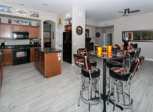 6903 E PORTIA Street, Mesa, AZ 85207