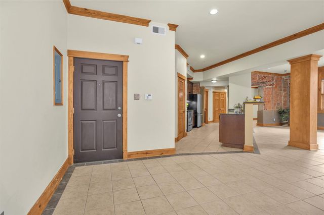 215 W Norma Street 104, Houston, TX 77009