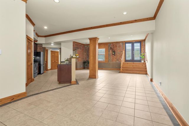 215 W Norma Street 104, Houston, TX 77009