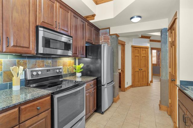 215 W Norma Street 104, Houston, TX 77009