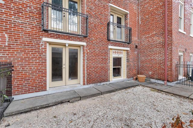 215 W Norma Street 104, Houston, TX 77009