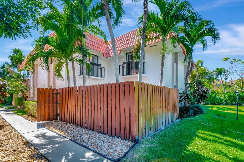 1251 S Federal Highway 102, Boca Raton, FL 33432