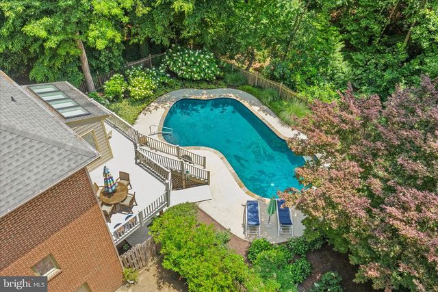 29 TALLY HO DR, Fredericksburg, VA 22405