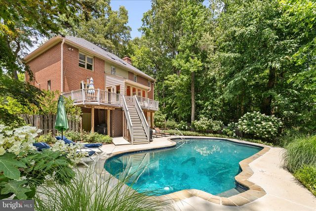 29 TALLY HO DR, Fredericksburg, VA 22405