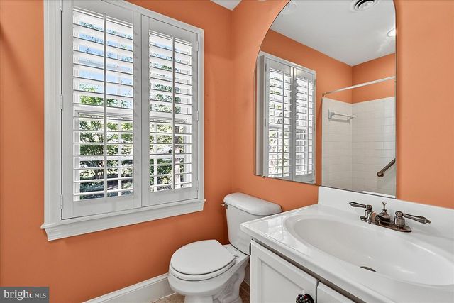 29 TALLY HO DR, Fredericksburg, VA 22405