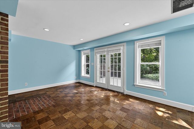 29 TALLY HO DR, Fredericksburg, VA 22405