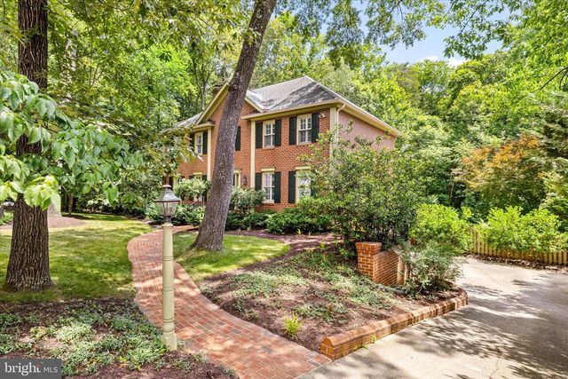 29 TALLY HO DR, Fredericksburg, VA 22405