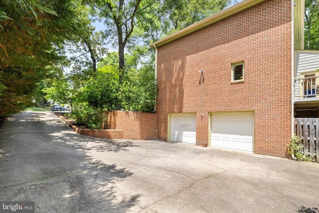 29 TALLY HO DR, Fredericksburg, VA 22405