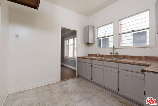 4056 W 21st Street 4056-4058, Los Angeles, CA 90018