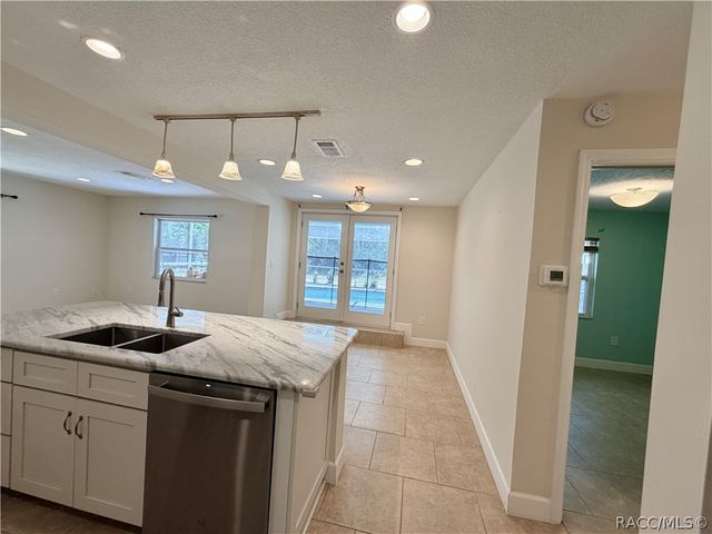 900 N Appalachian Terrace, Crystal River, FL 34429