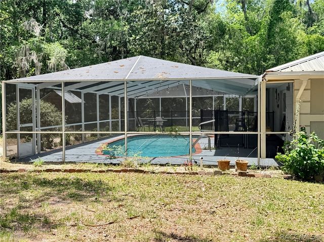 900 N Appalachian Terrace, Crystal River, FL 34429