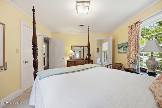 1713 Rosewood Drive, Greenville, NC 27858