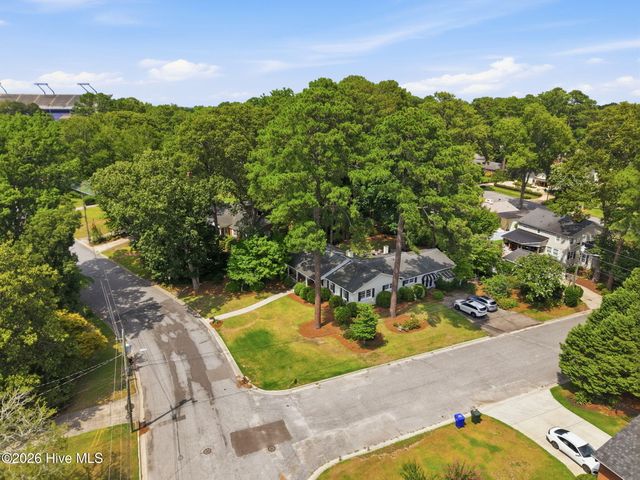 1713 Rosewood Drive, Greenville, NC 27858