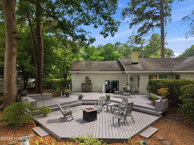 1713 Rosewood Drive, Greenville, NC 27858