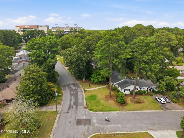 1713 Rosewood Drive, Greenville, NC 27858