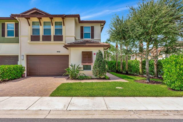 4952 Pointe Midtown Way, Palm Beach Gardens, FL 33418