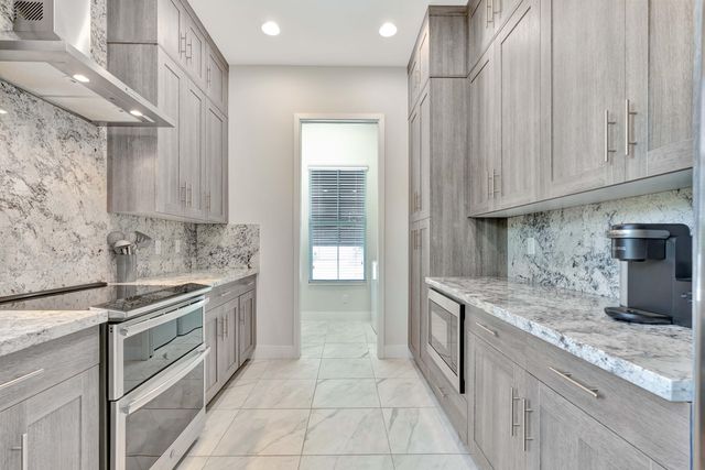 4952 Pointe Midtown Way, Palm Beach Gardens, FL 33418