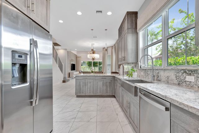 4952 Pointe Midtown Way, Palm Beach Gardens, FL 33418