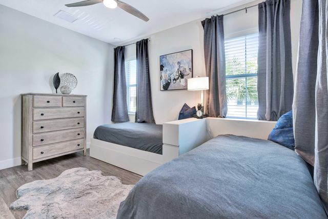 4952 Pointe Midtown Way, Palm Beach Gardens, FL 33418