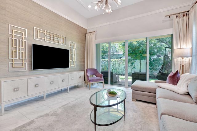 4952 Pointe Midtown Way, Palm Beach Gardens, FL 33418
