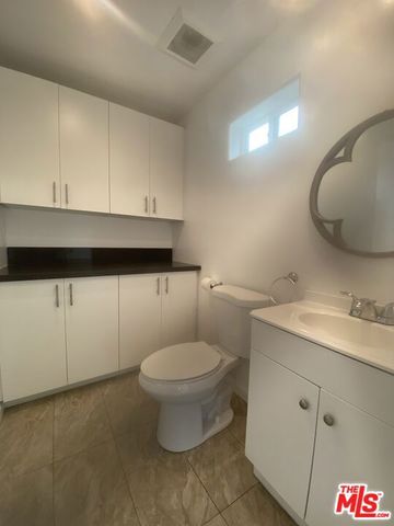 8448 Fenwick Street, Sunland, CA 91040