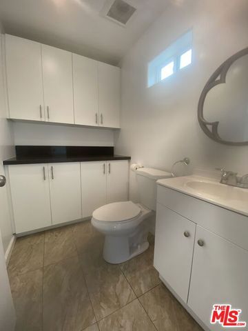 8448 Fenwick Street, Sunland, CA 91040