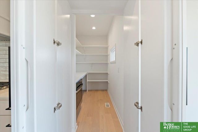 5520 N 213th Street, Elkhorn, NE 68022